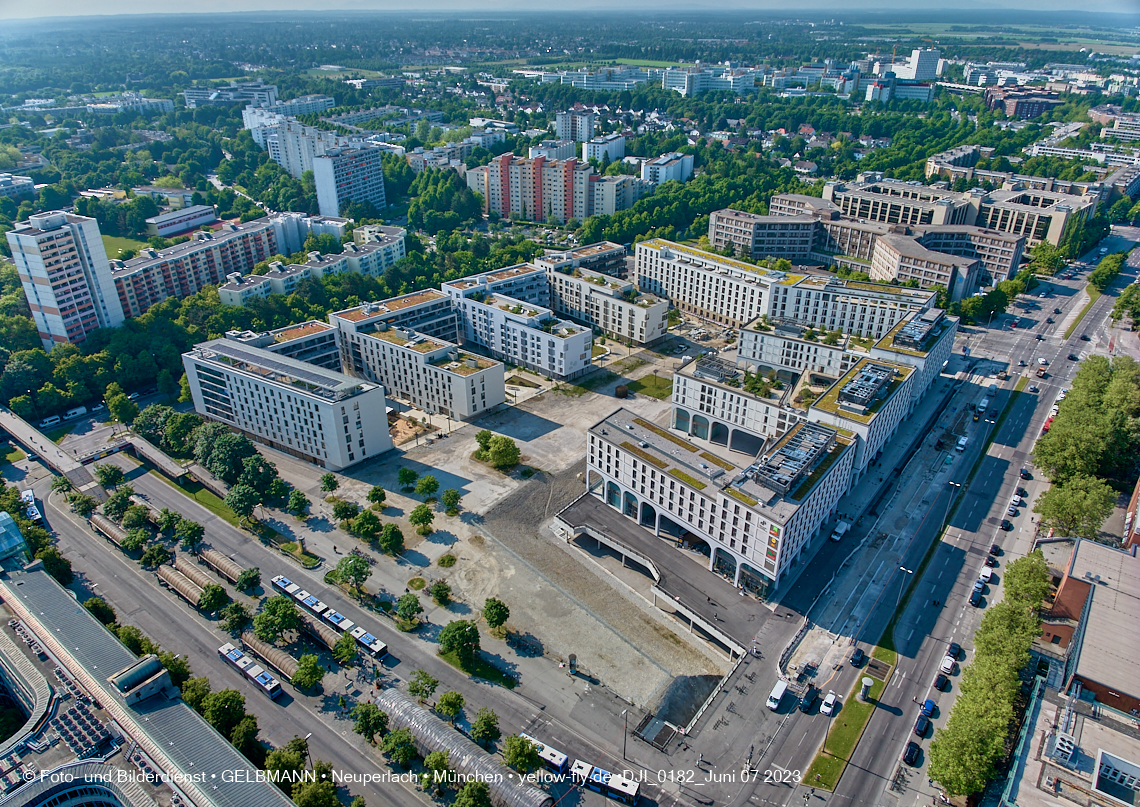 07.06.2023 - Perlach Plaza, PEP, Rentenversicherung, Wohnring, WACKER-Chemie in Neuperlach